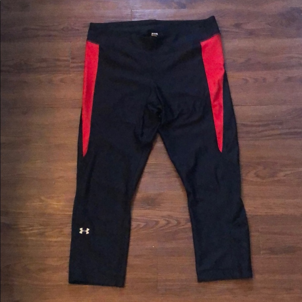 Under Armor workout crop leggings